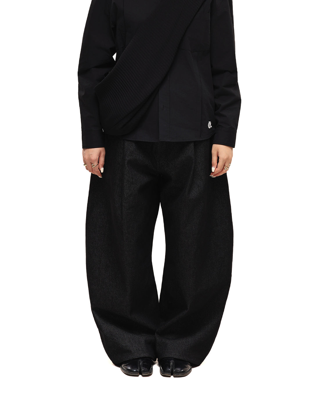 Black Non-Fade Wide-Leg Denim Pants