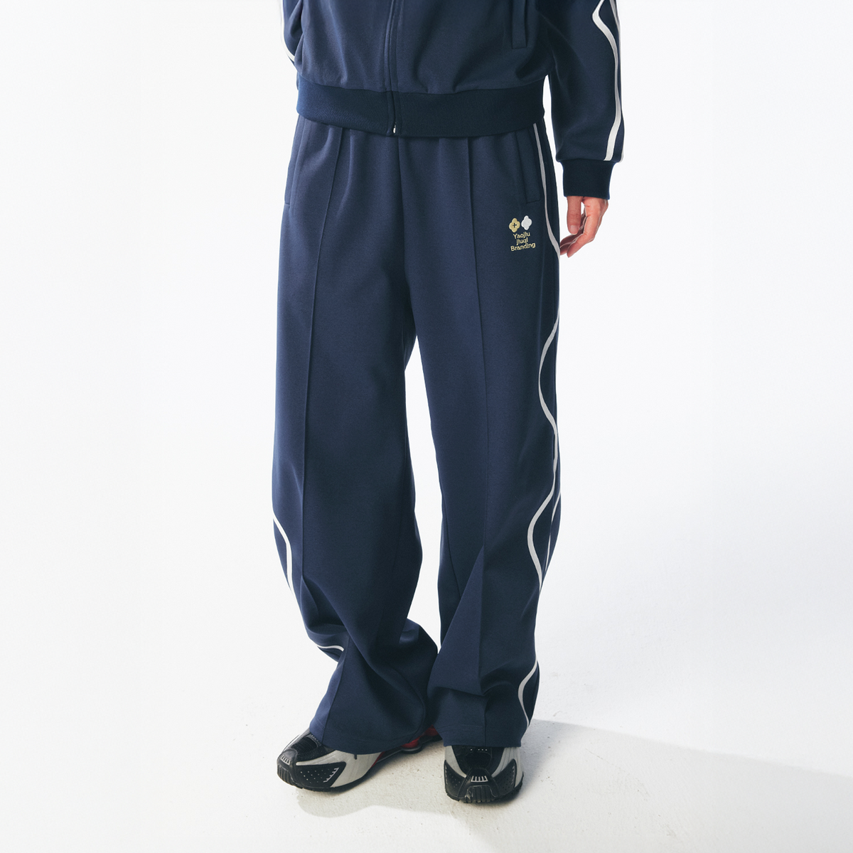 Curved Stripe Quick-Dry Track Pants
