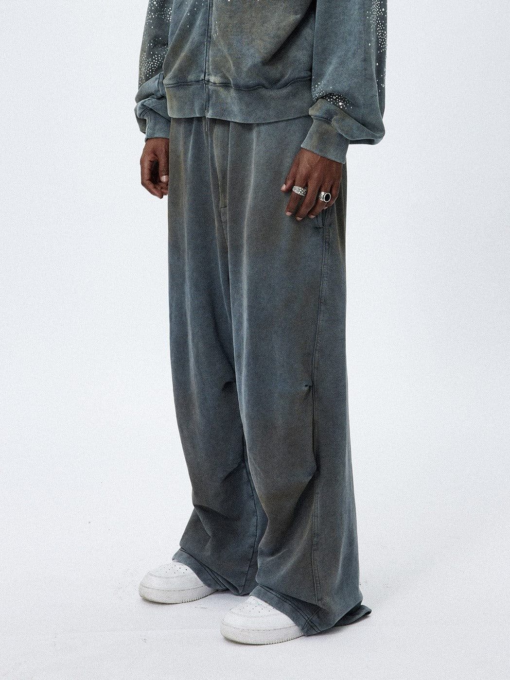 Distressed Wide Leg Sweatpants