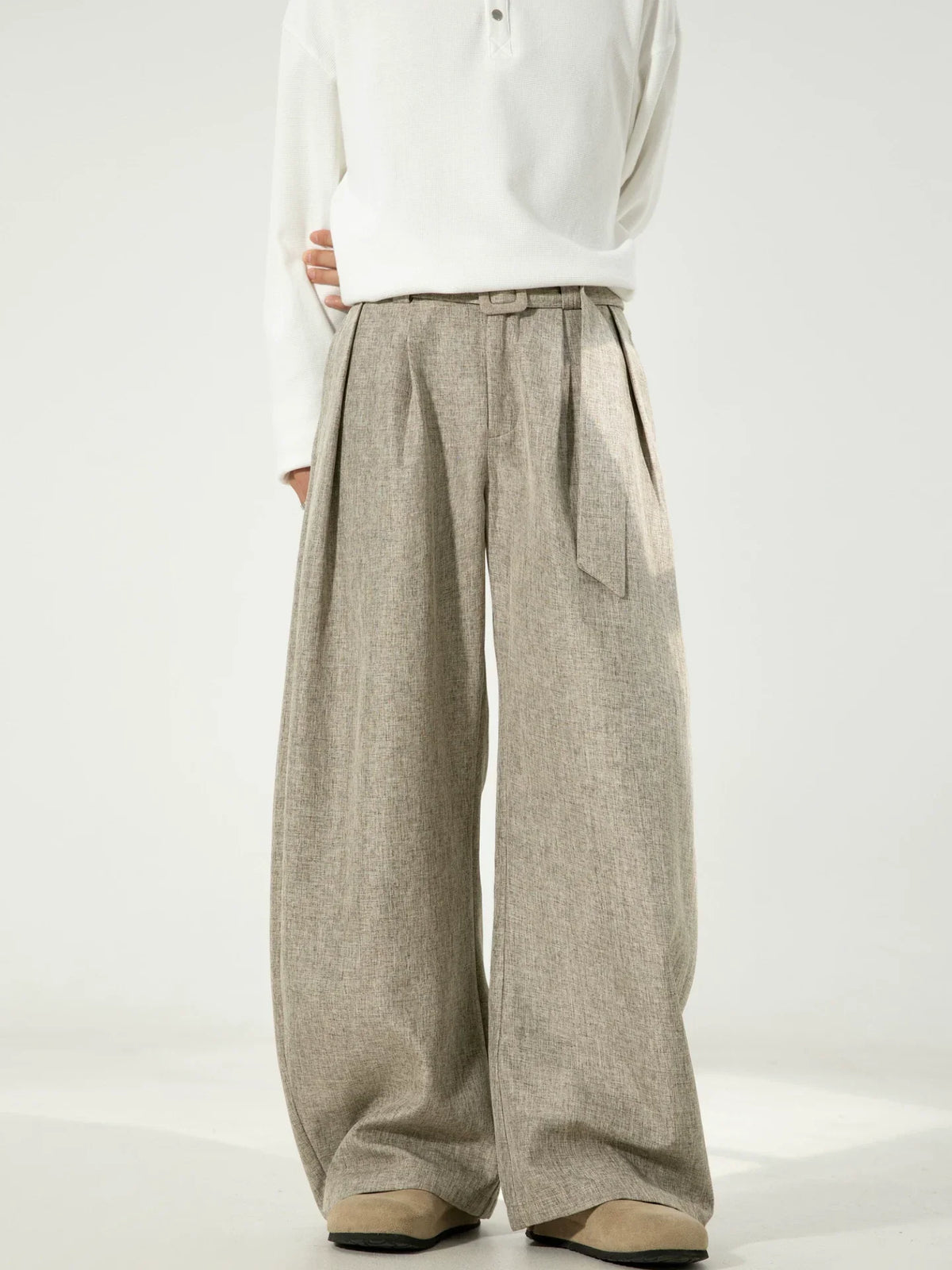 Belted Linen-Texture Curve Trousers