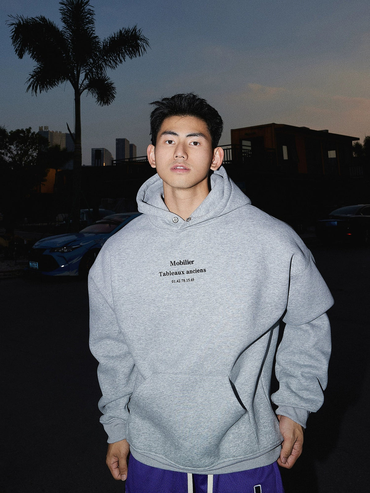 Minimal Text Graphic Pullover Hoodie